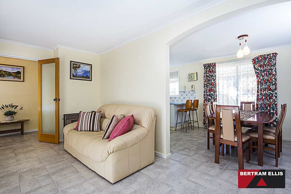 29 Crozier Circuit, Kambah - Thumbnail 4