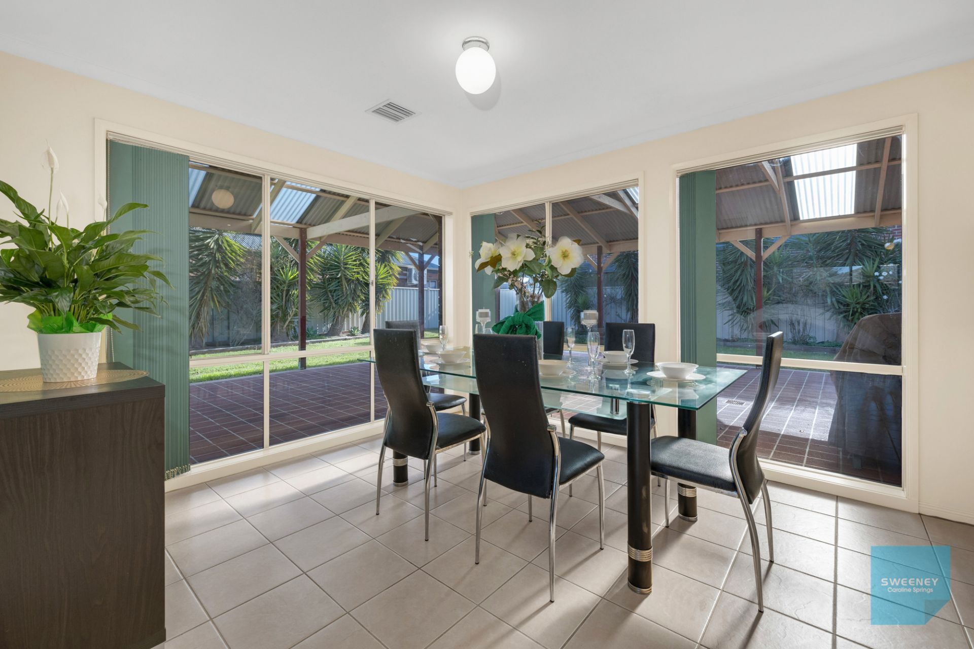 43 The Parkway, Caroline Springs - Thumbnail 6
