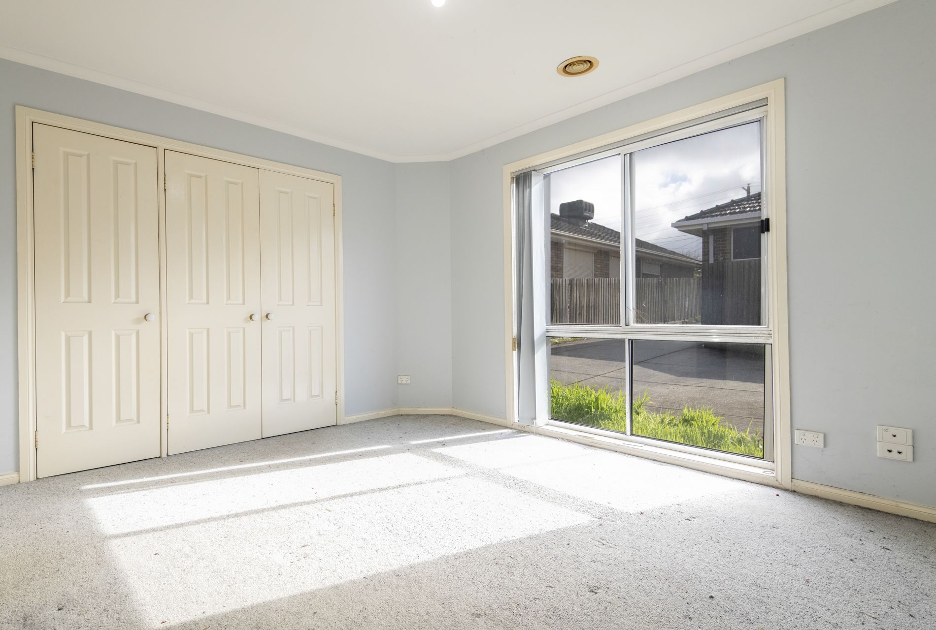 HOME LIKE UNIT- UNDER RENOVATIONS