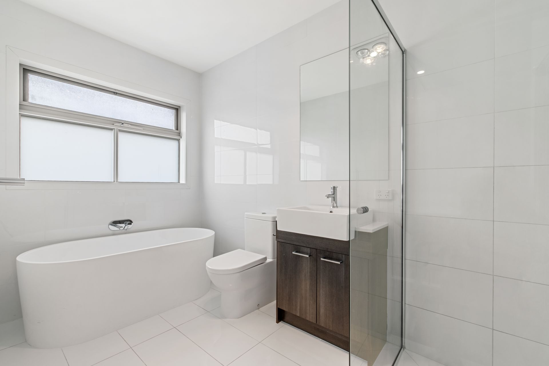 Charming 2-Bedroom Townhouse