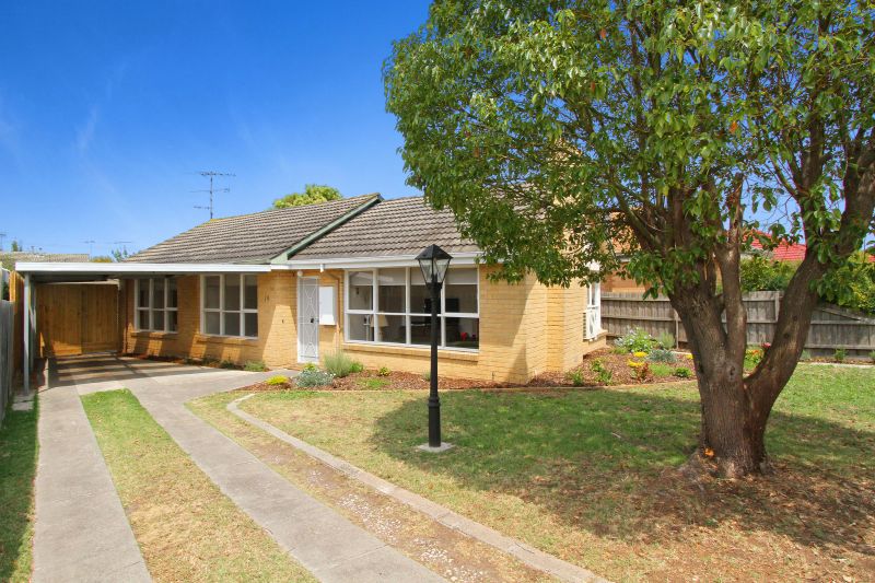 19 Club Avenue, Kingsbury