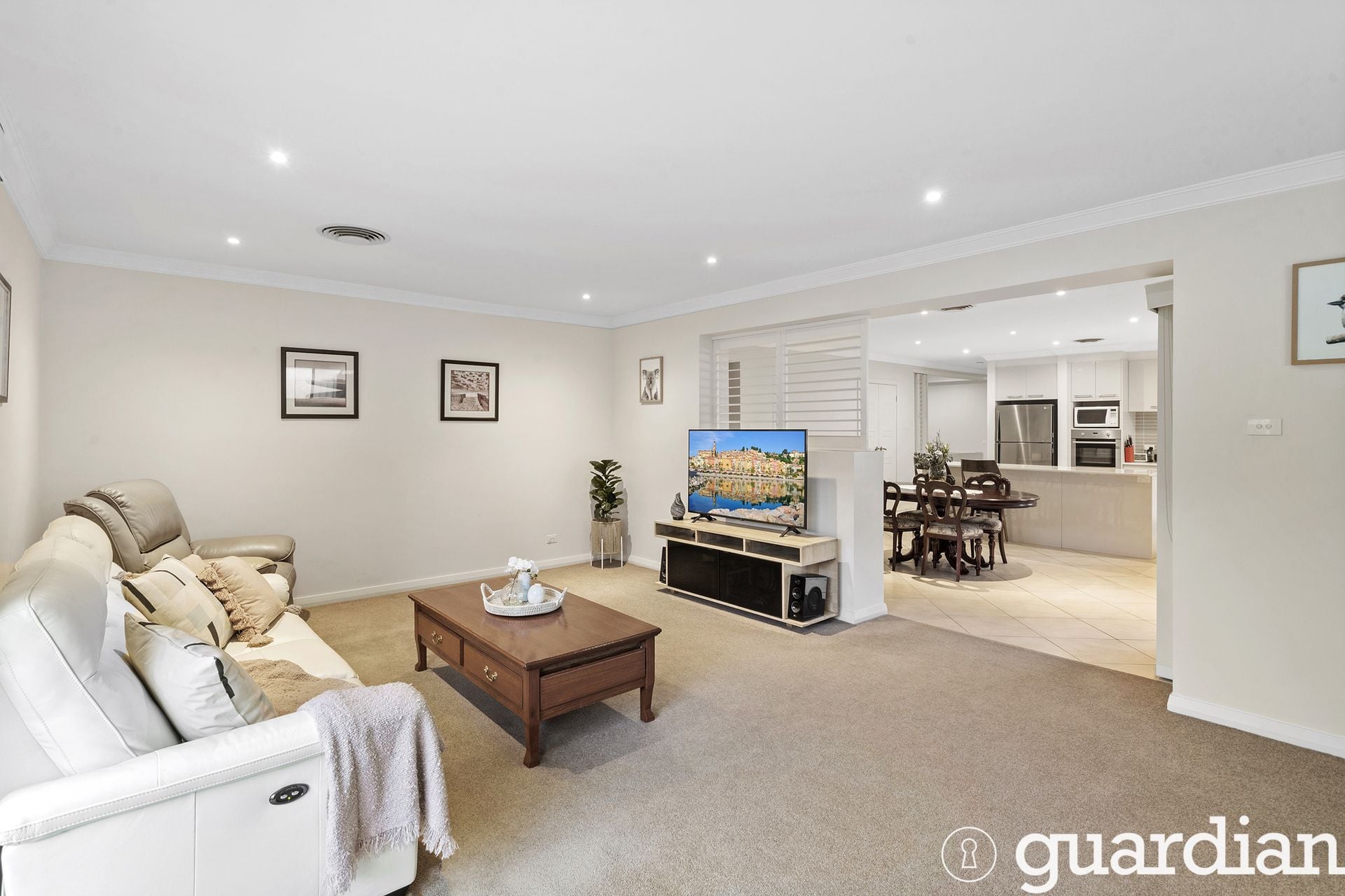19 Honeyeater Crescent Beaumont Hills NSW, Beaumont Hills - Thumbnail 4