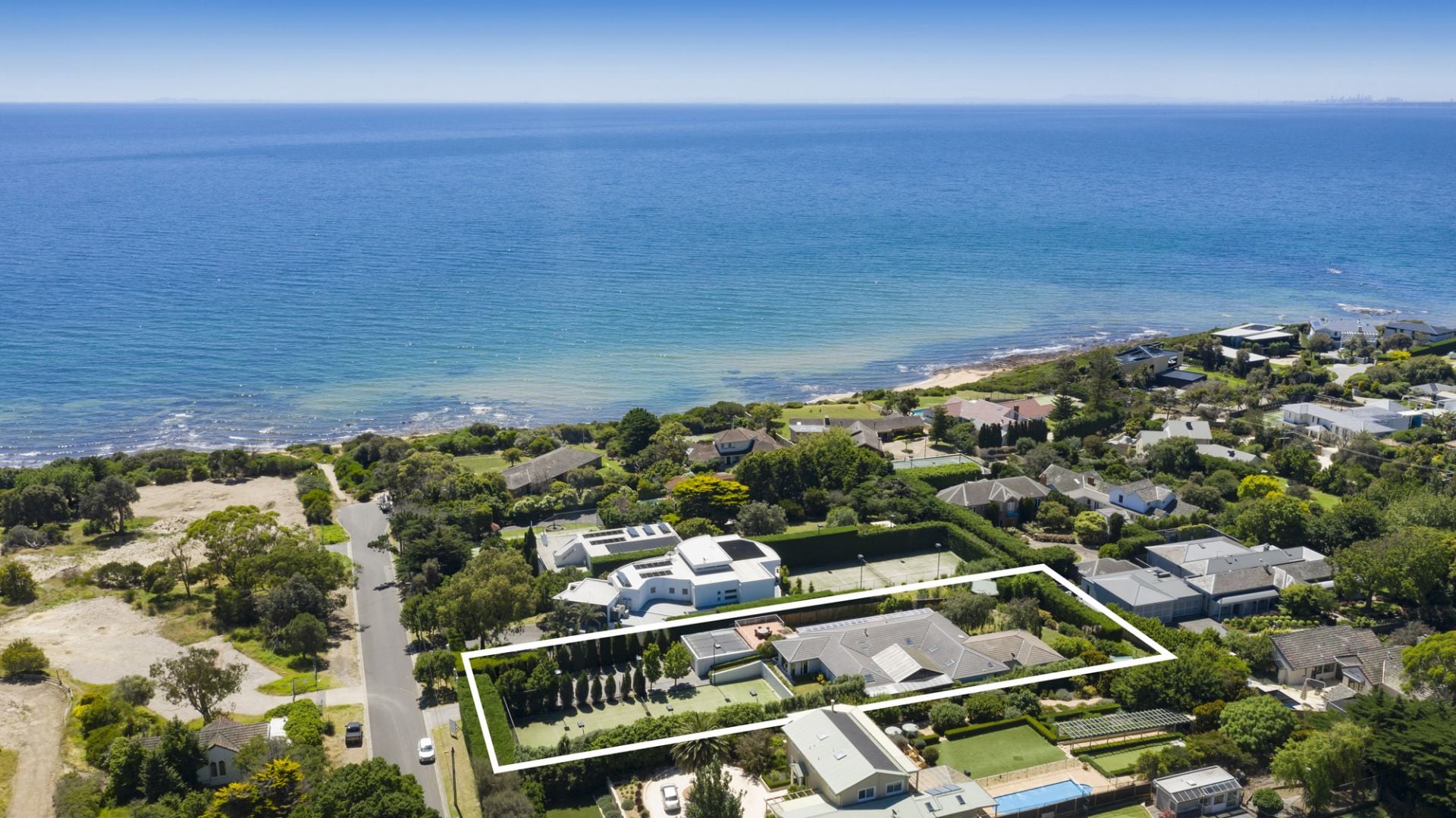 34 Jacksons Road, Mount Eliza - Thumbnail 3