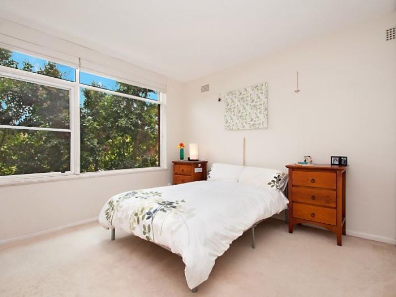 Real Estate For Lease 2/13 Corella Street Freshwater , NSW