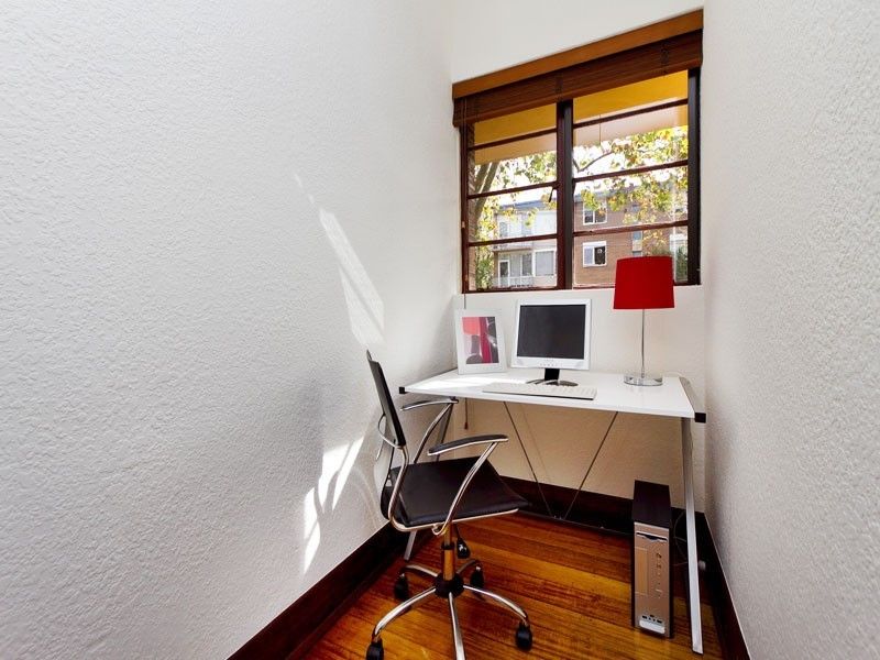 1/1A Dickens Street, Elwood