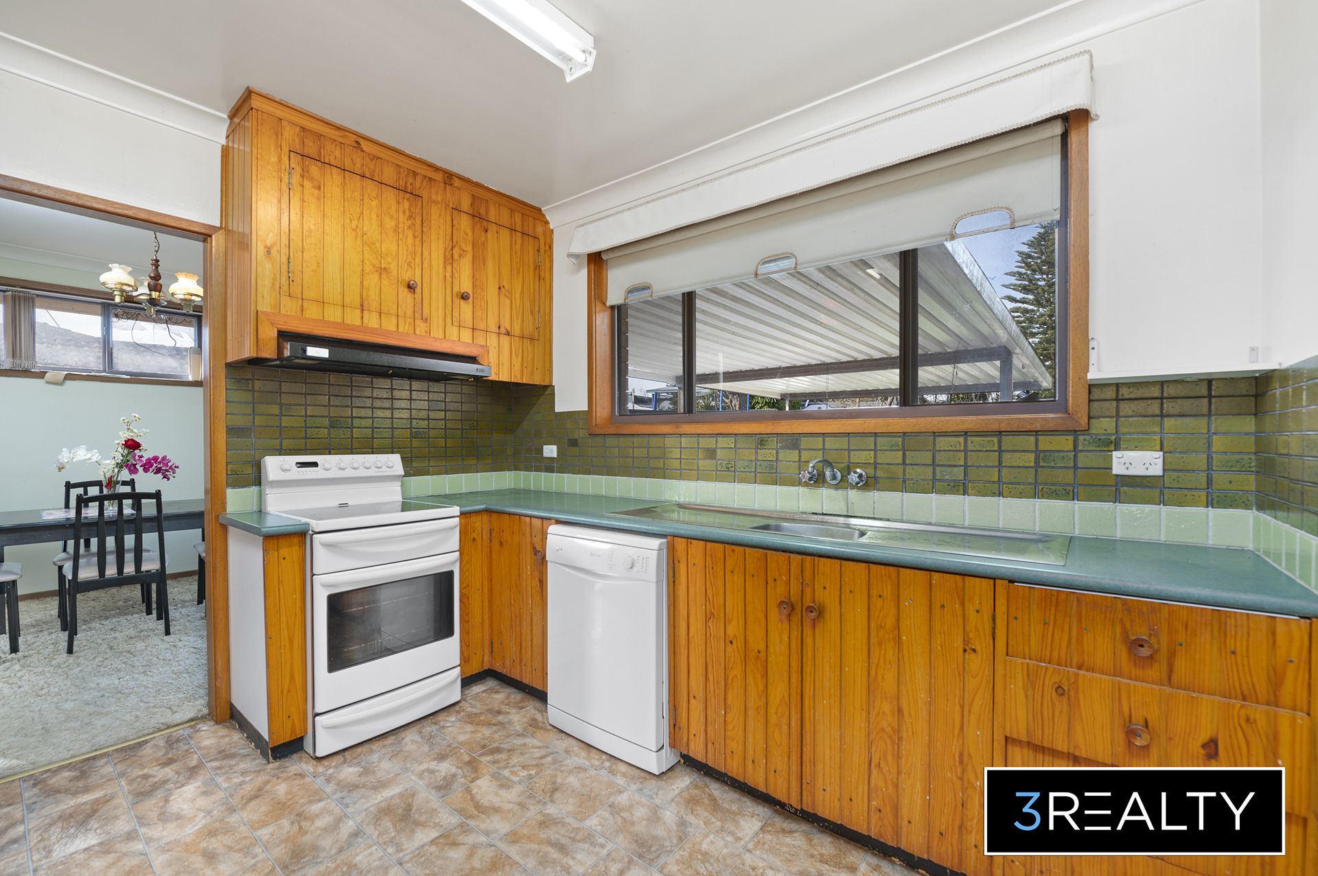 156 Macquarie Grove, Caves Beach - Thumbnail 4