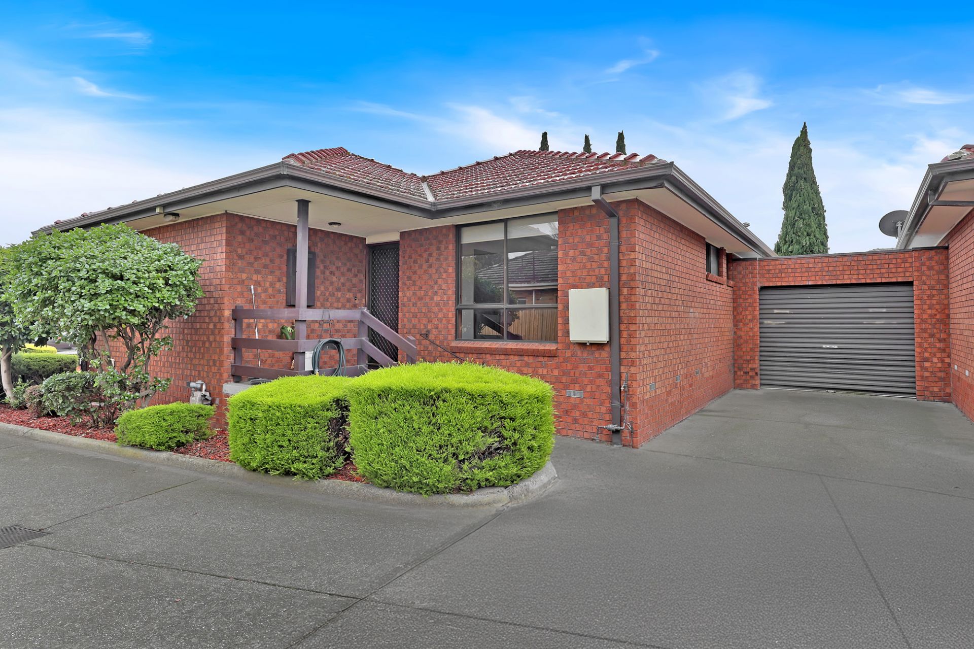 Lovely 2 Bedroom Unit