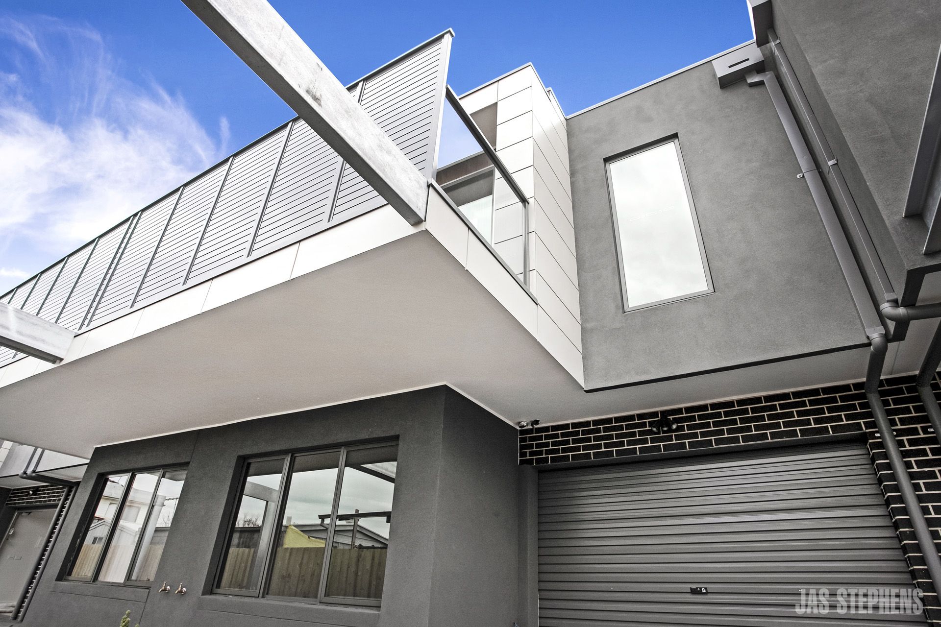 2/4 Garnet Street Sunshine North VIC, Sunshine North - Thumbnail 2