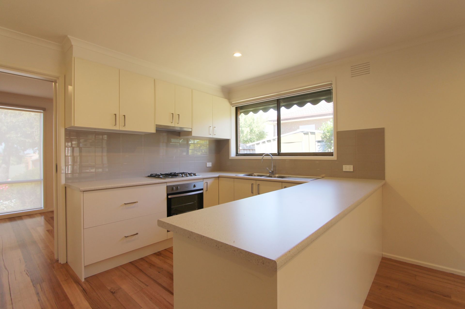Real Estate For Lease 16 Flemington Drive Mill Park , VIC