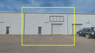 Split Level Industrial Office For Lease