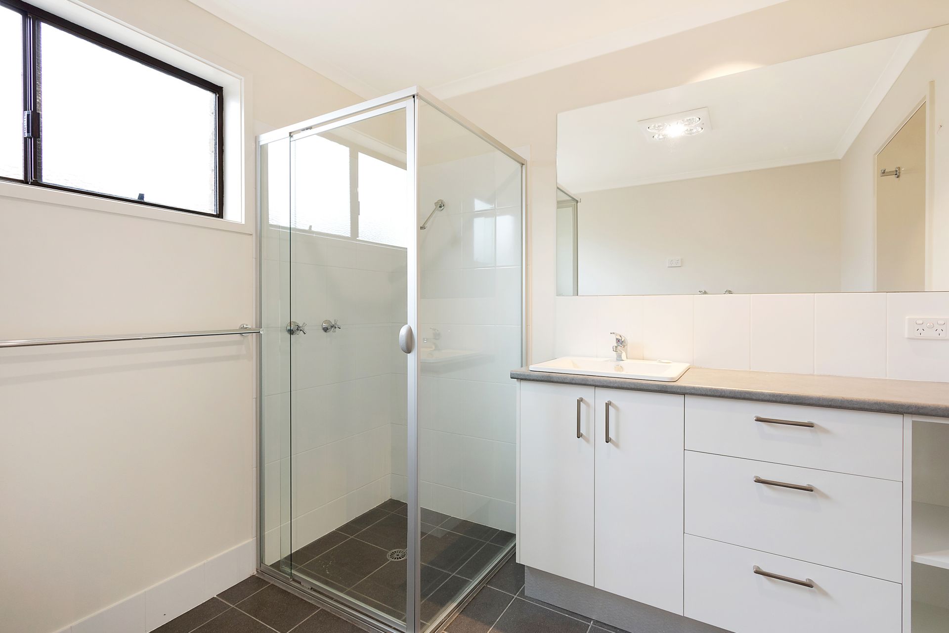 2/16 Merimbola Street, Pambula