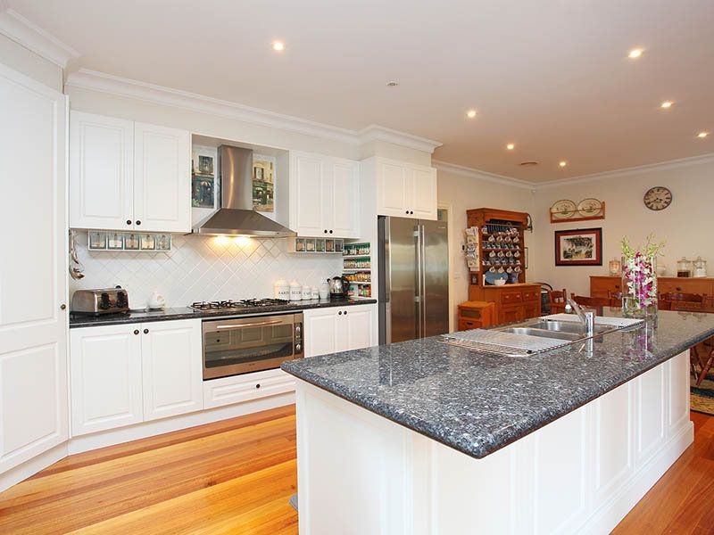 12 Salina Walk, Caroline Springs - Thumbnail 3