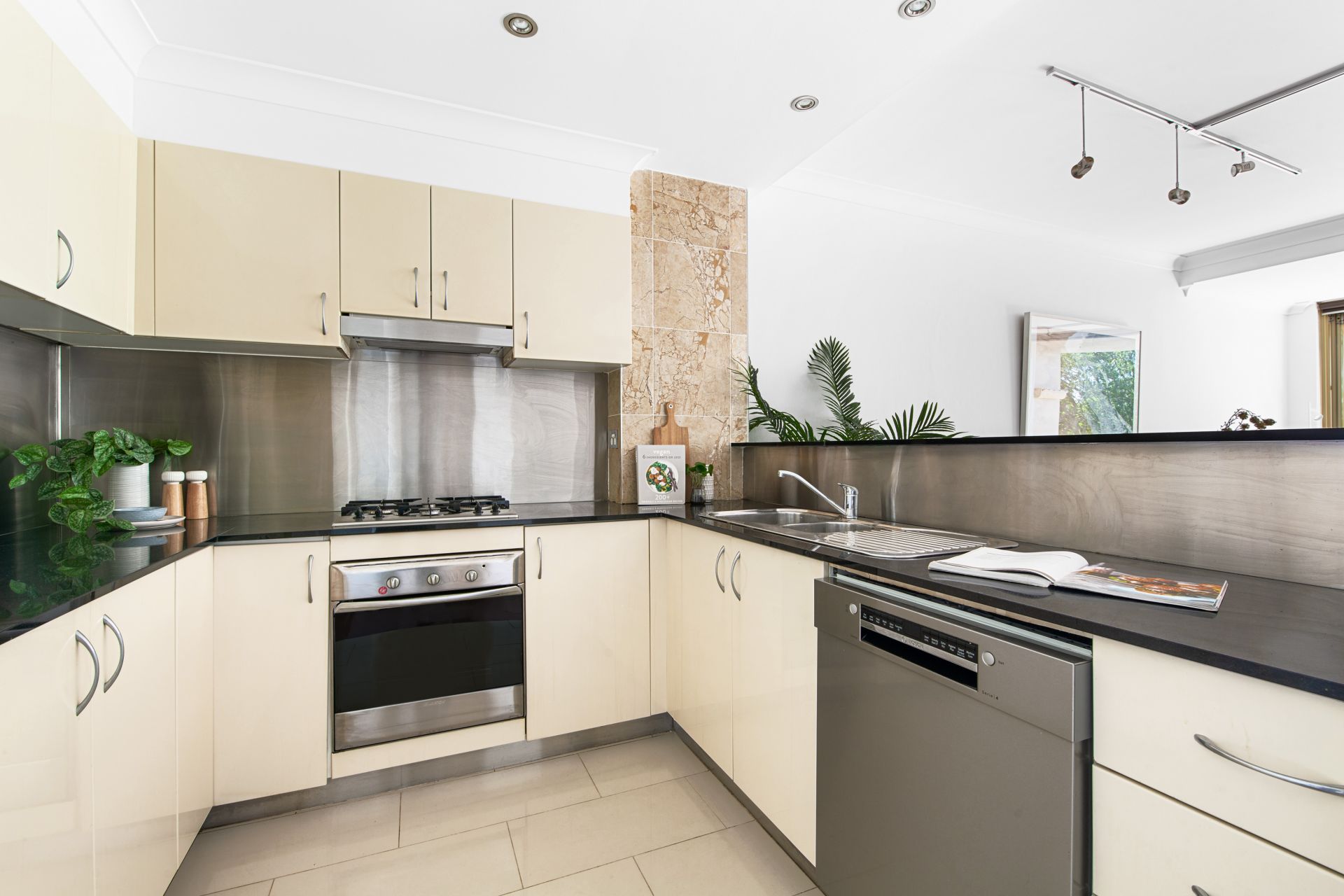 19/513-517 Kingsway, Miranda, Miranda - Thumbnail 6