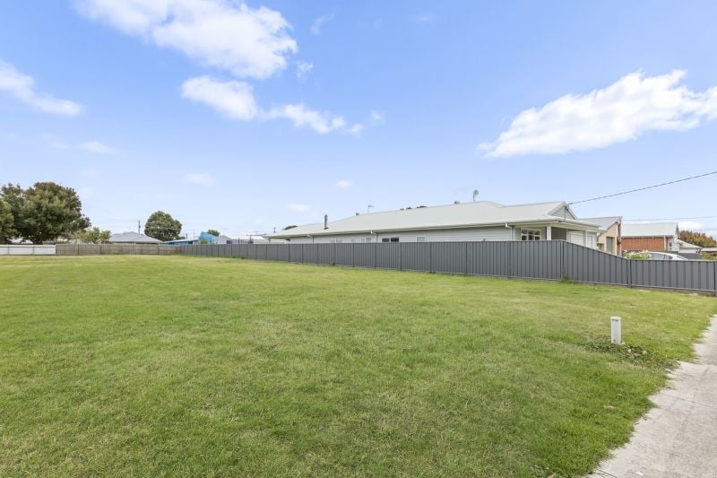11 Edgar Street COLAC VIC, Colac - Thumbnail 3