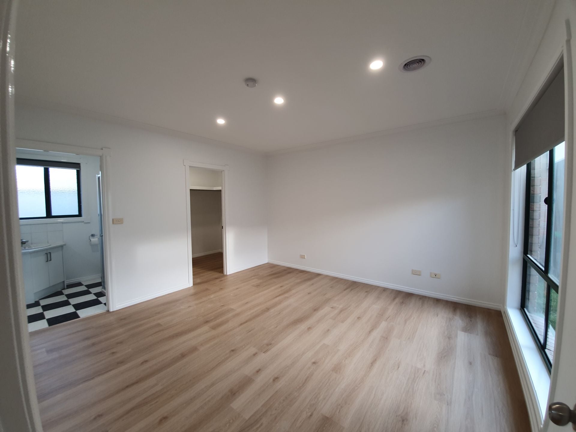 LOW MAINTENANCE, LOVELY & SPACIOUS