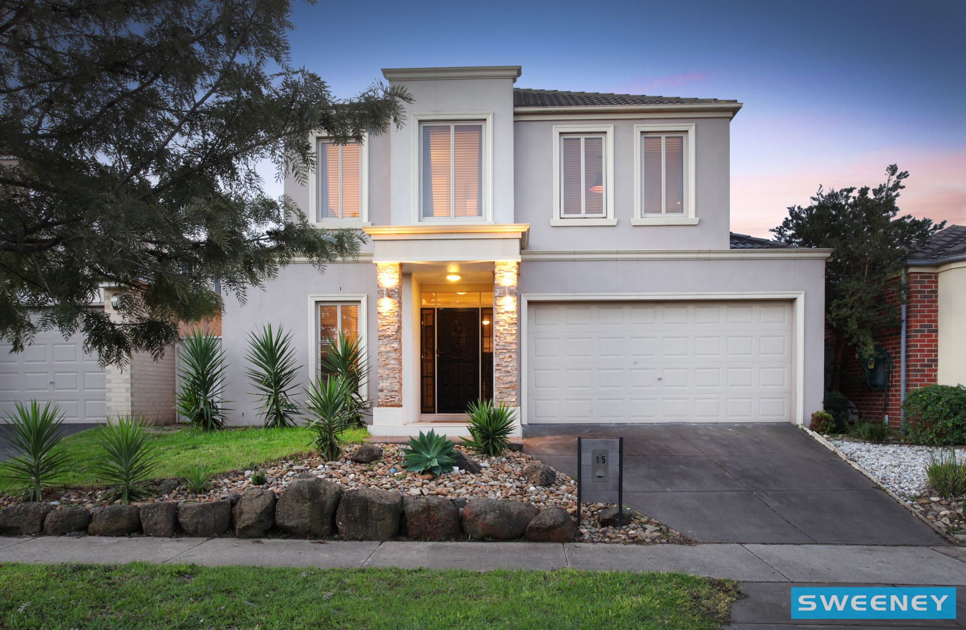 15 Braelands Close, Caroline Springs - Thumbnail 2