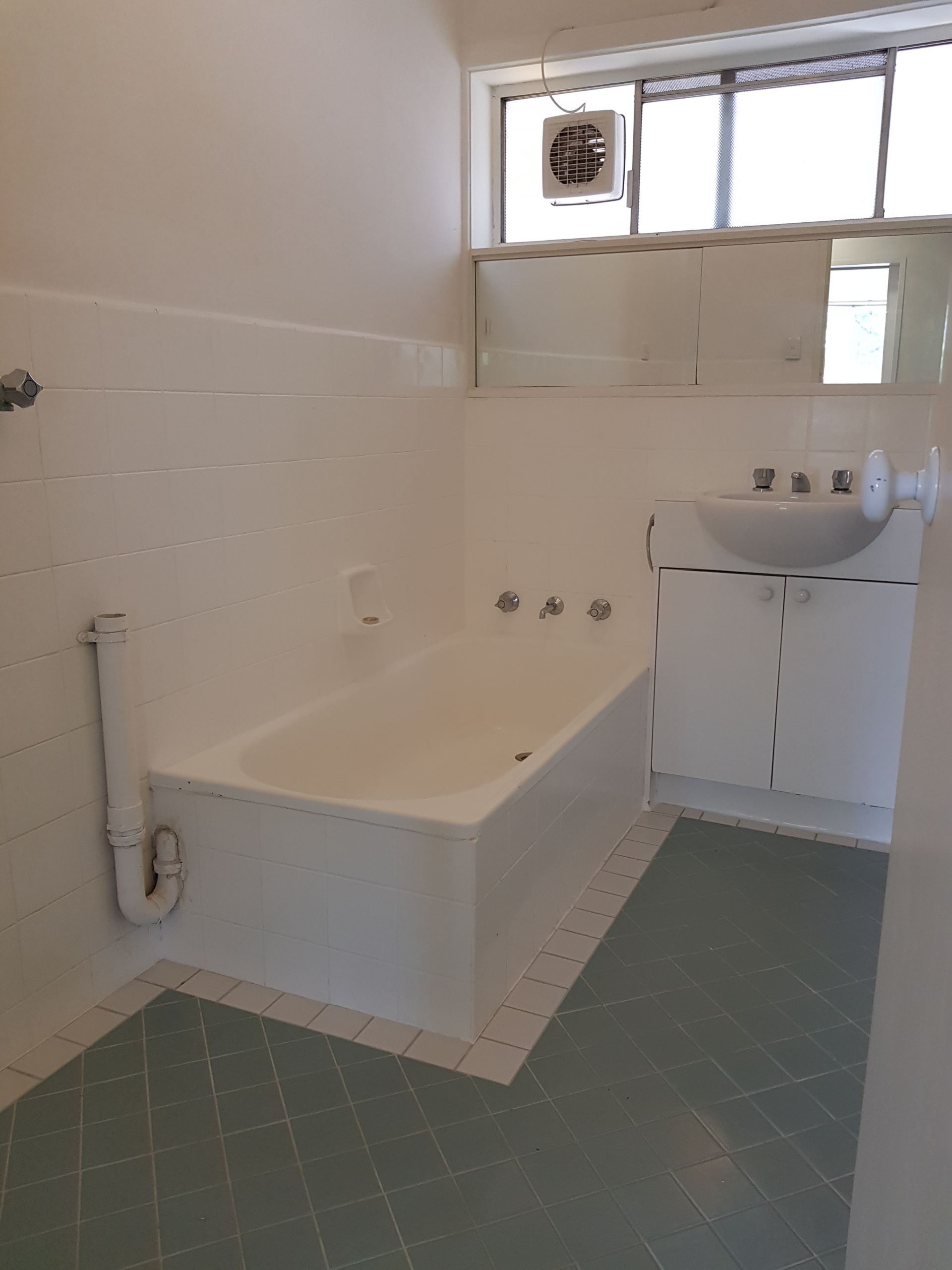 Superb Apartment In A Great Location!