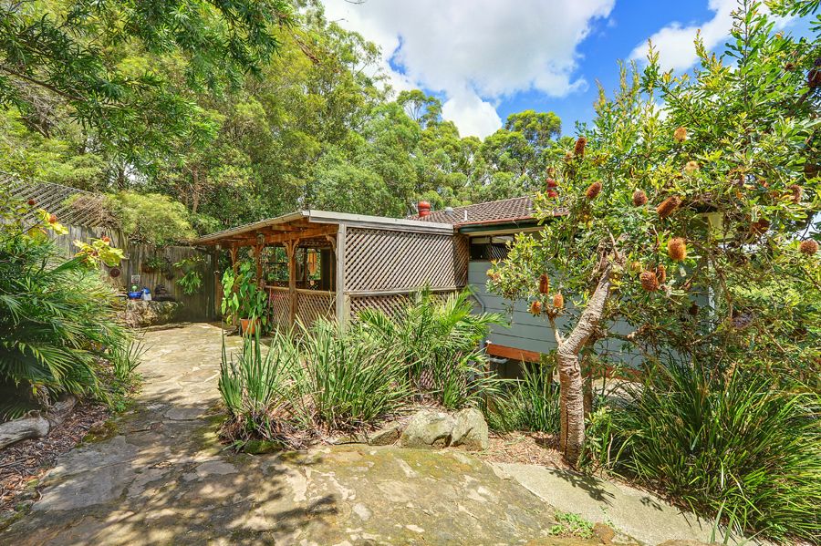 Real Estate For Sale 24 Janita Crescent Mount Colah , NSW