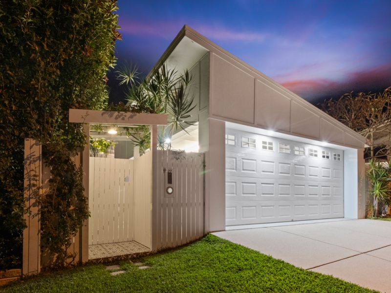 $ 1,285,000, Southport - Image 1