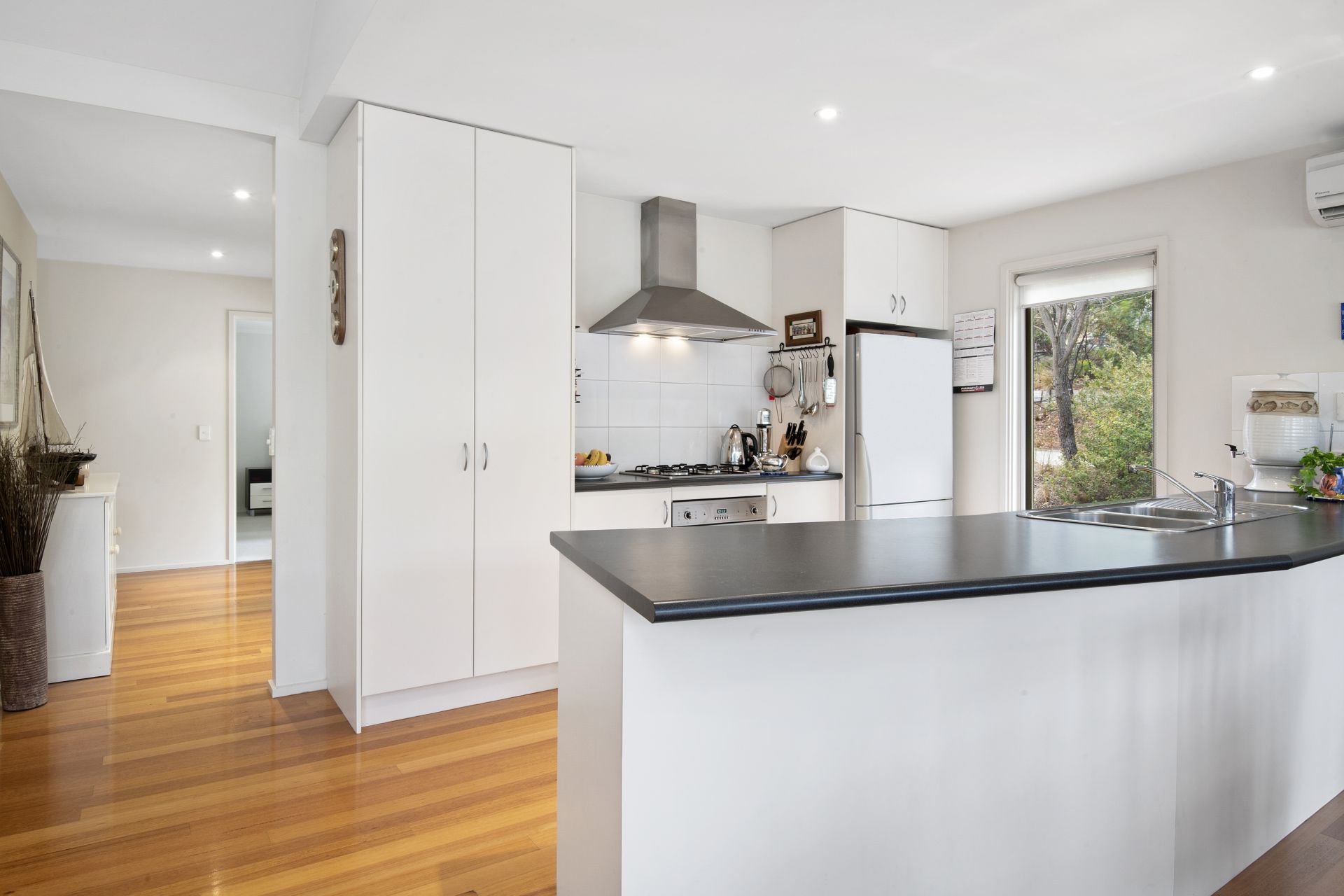33 Forest  Drive, Fairhaven - Thumbnail 6