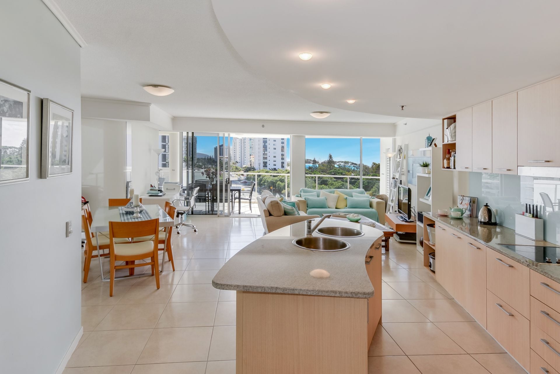 401/14 Aerodrome Road Maroochydore QLD, Maroochydore - Thumbnail 3