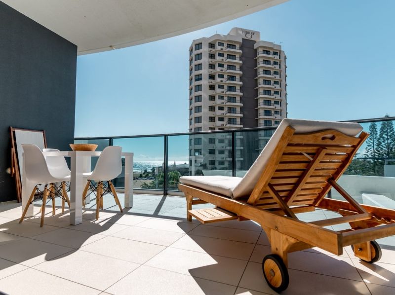403/1 Oracle Boulevard, Broadbeach - Thumbnail 4