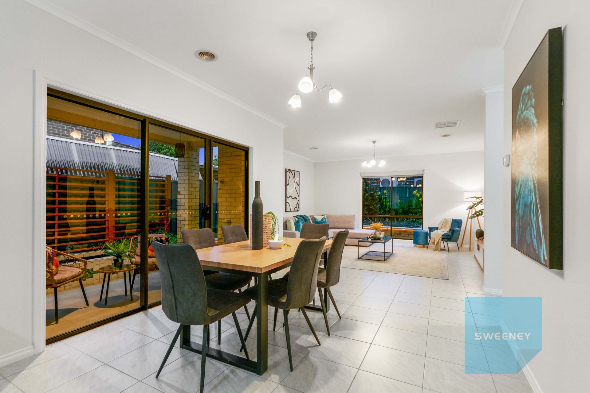 13 Damaine Circuit, Caroline Springs - Thumbnail 5