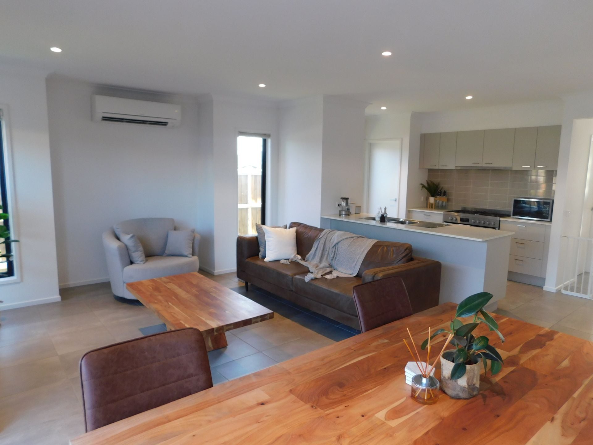 2 Artesian Walk, Werribee VIC