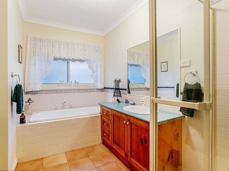 43 Henry Drive, Altona Meadows - Thumbnail 7