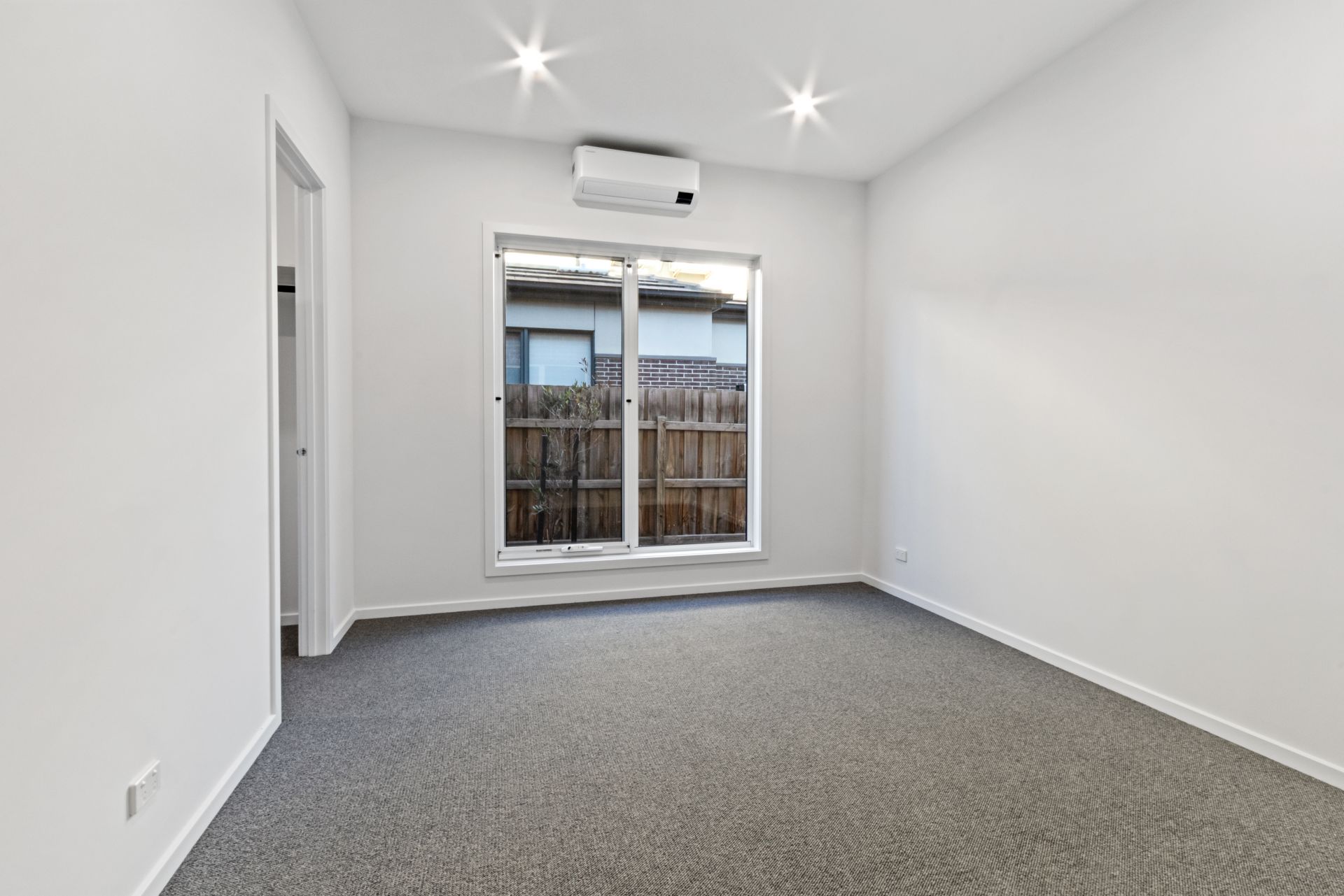 Stunning Brand New Townhouse