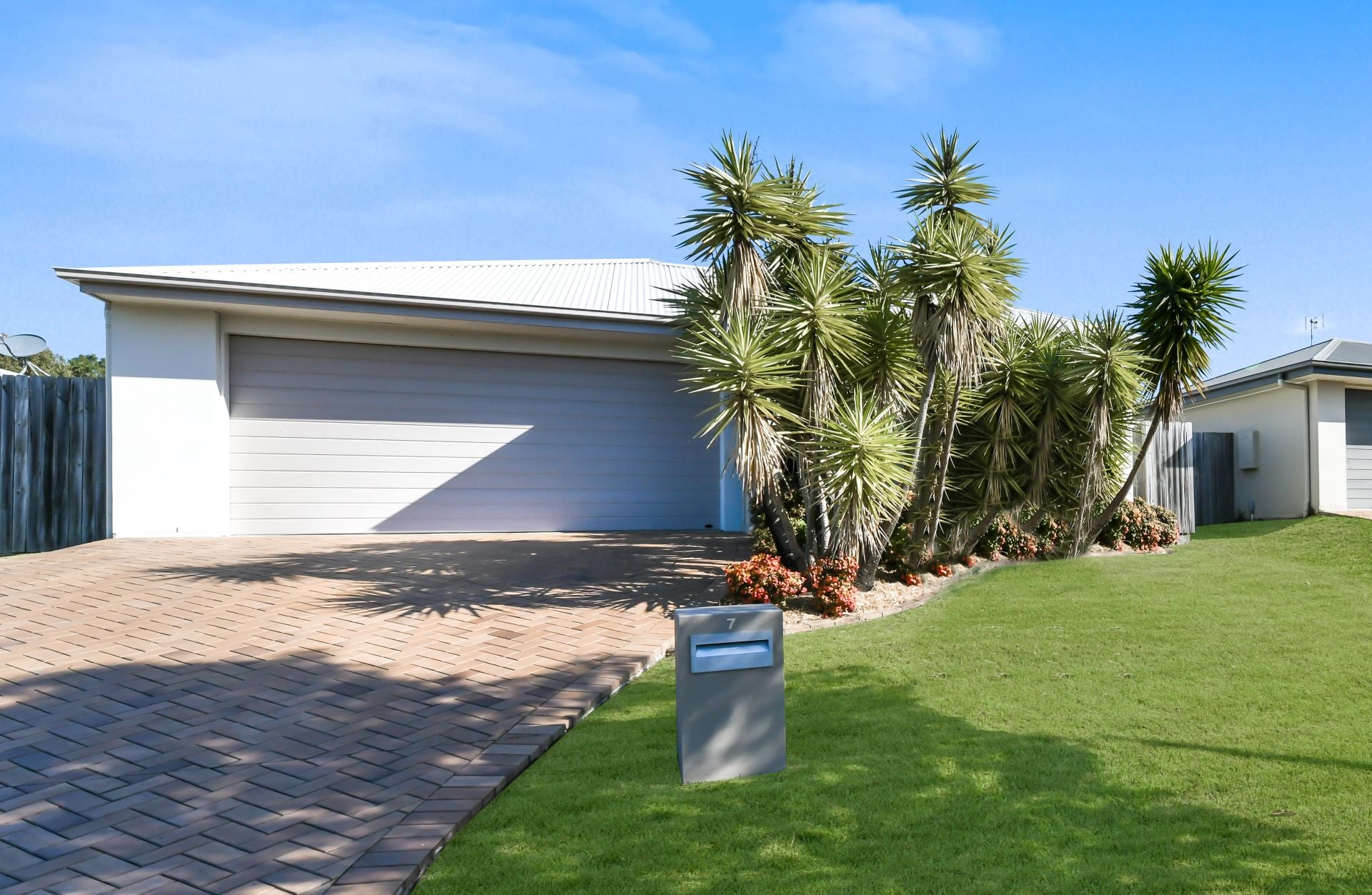 7 Kurrimine Crescent Mountain Creek QLD, Mountain Creek - Thumbnail 2