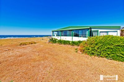 18/2-12 North Caroline Street, East Devonport, East Devonport - Thumbnail 3