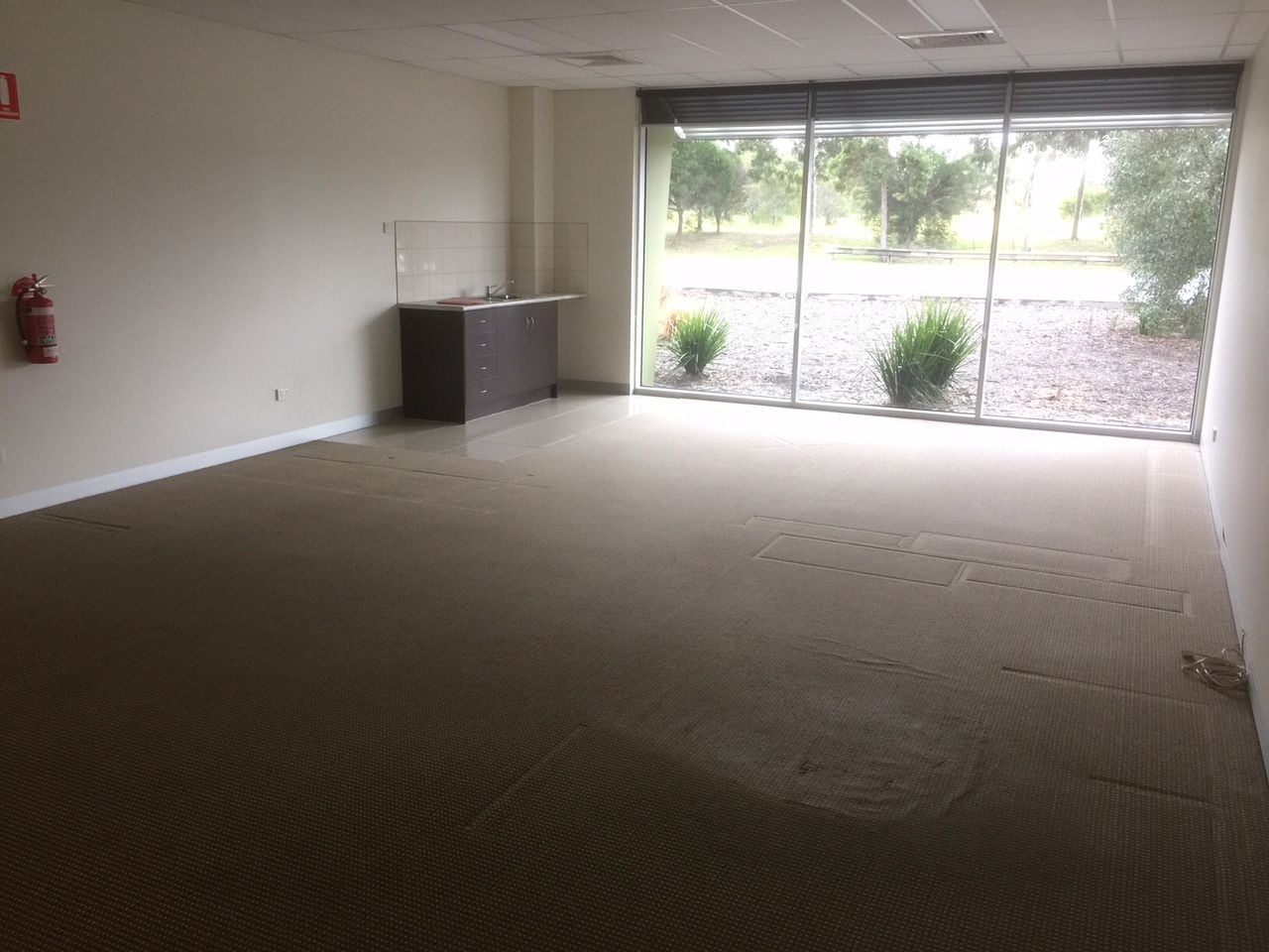 PROFESSIONAL OFFICE SUITE AT AN AFFORDABLE PRICE