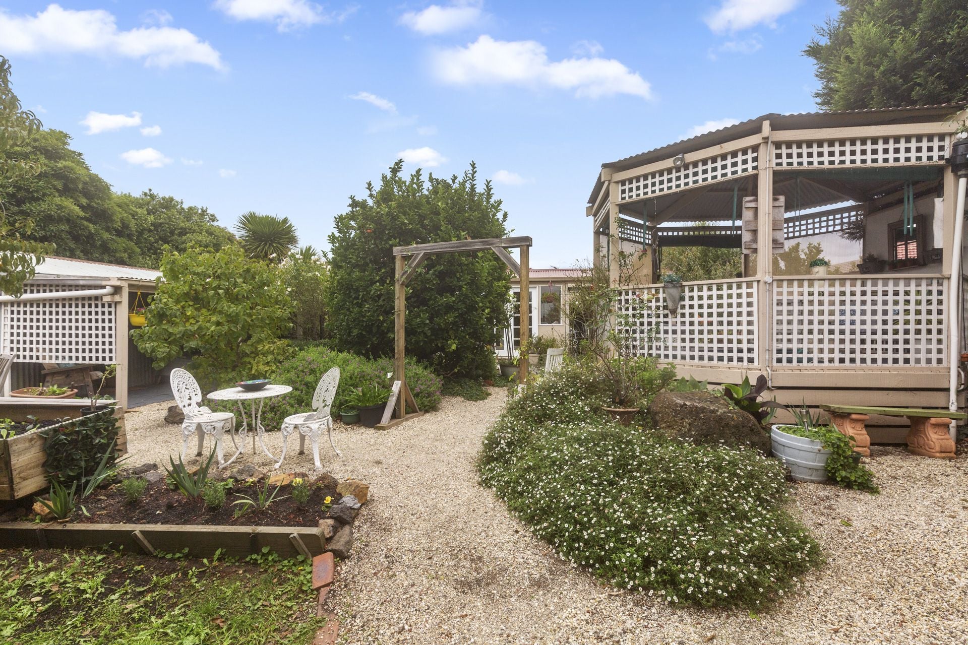 SOMETHING SPECIAL -            
LAND APPROX 658m2