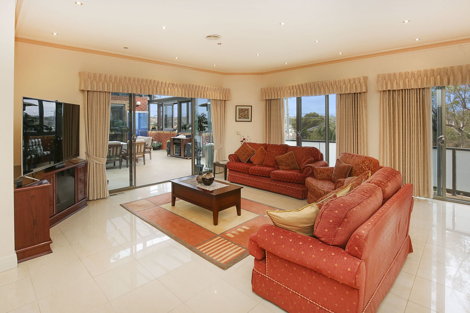 GRAND DESIGN LIVING