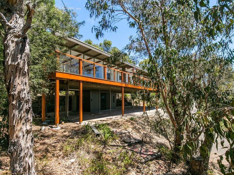 1 Bachli Court, Anglesea - Thumbnail 2