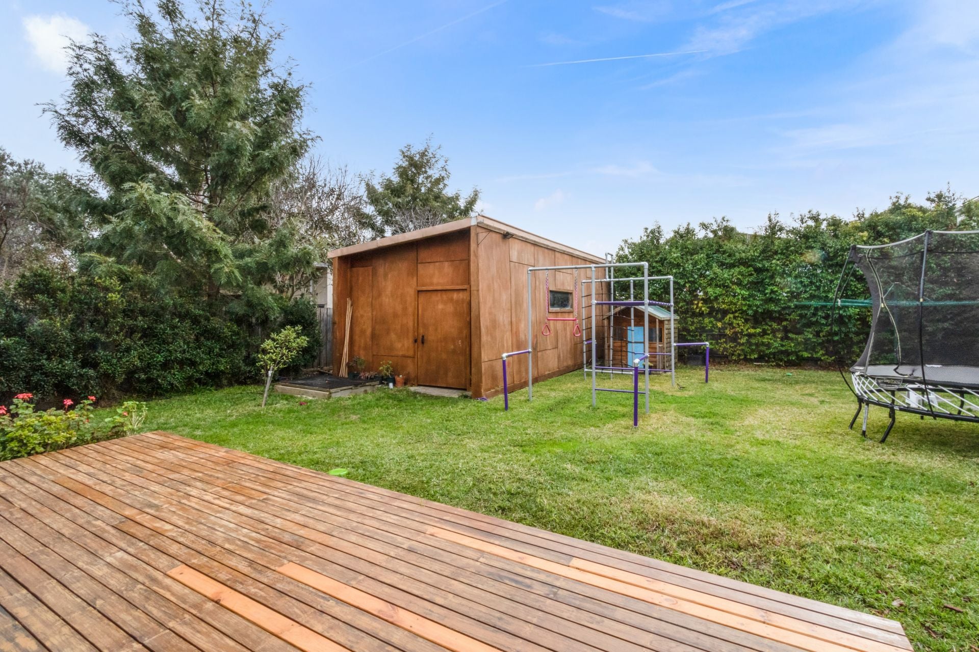EXEMPLARY FAMILY HAVEN EPITOMISING CONTEMPORARY CLASS