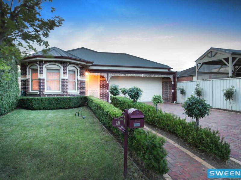 15 Ranmore Grove, Caroline Springs - Thumbnail 3