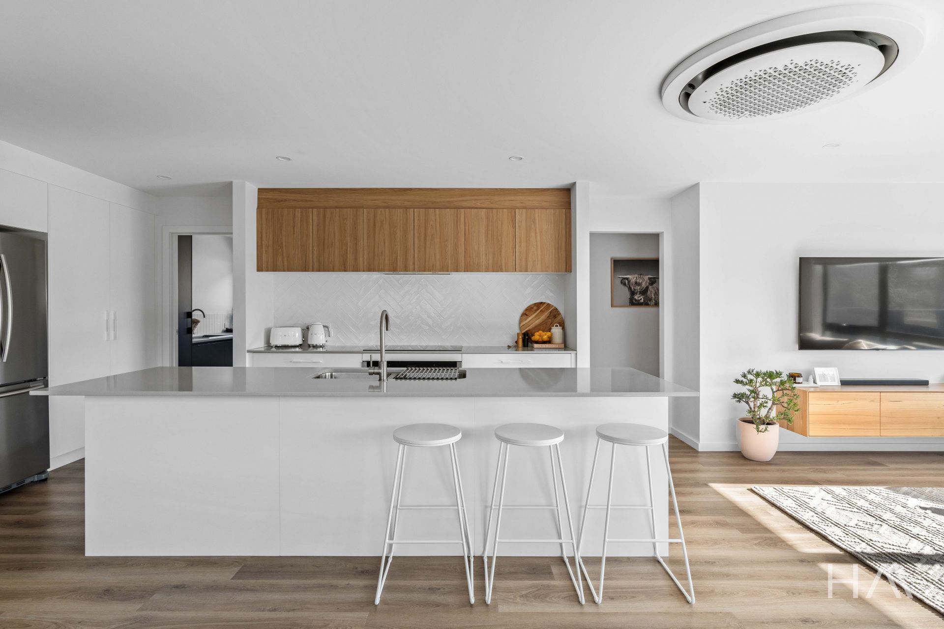 37 Ridgeview Crescent Riverside, Riverside - Thumbnail 4