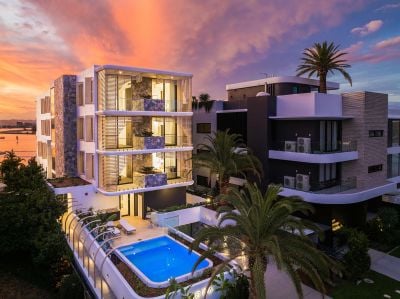 MORA – A Rare Jewel of Brand New Waterfront Luxury in Paradise Point