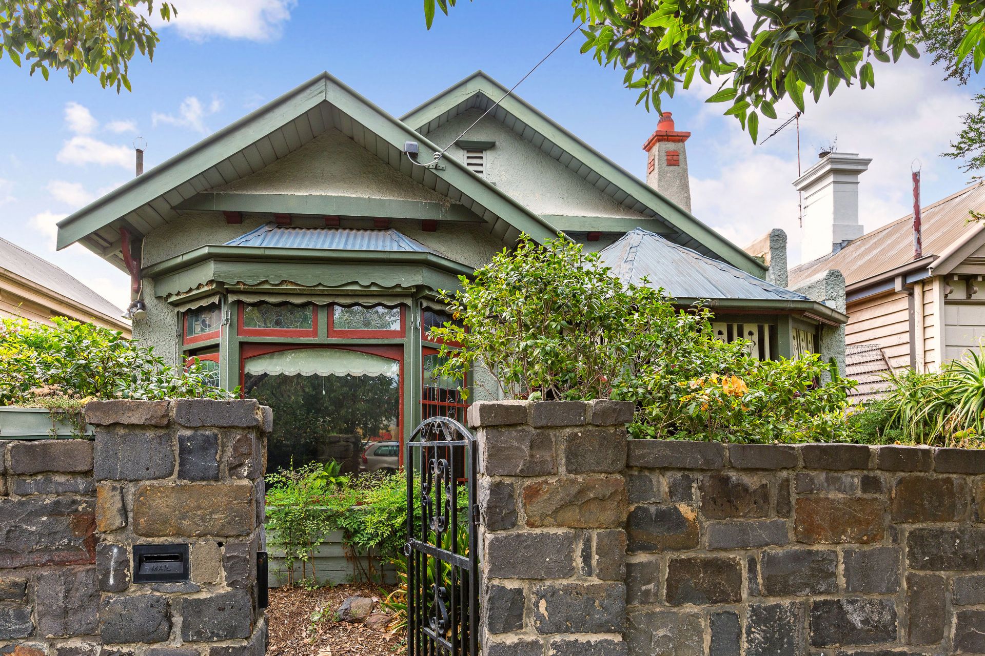 7 Hyde Street, Footscray - Thumbnail 2