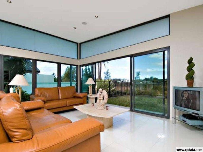 122 Mahogany Drive PELICAN WATERS QLD, Pelican Waters - Thumbnail 4