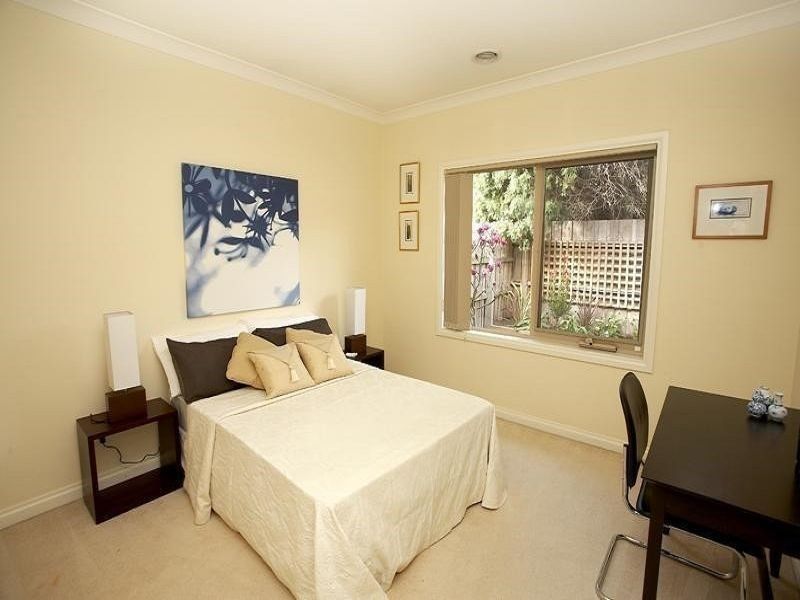 4/3 Hudson Street, Caulfield South