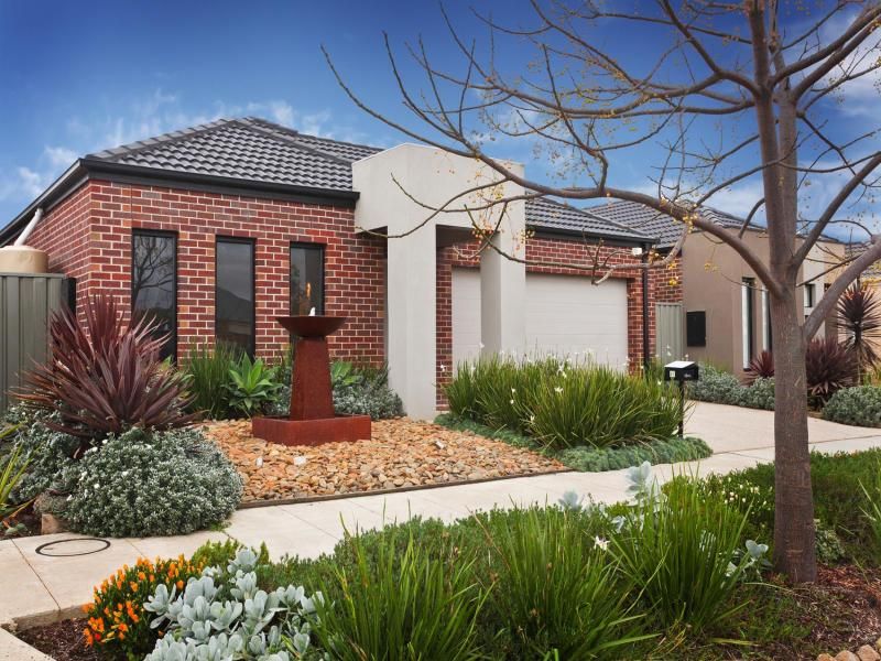 21 Viewbank Walk, Caroline Springs - Thumbnail 2