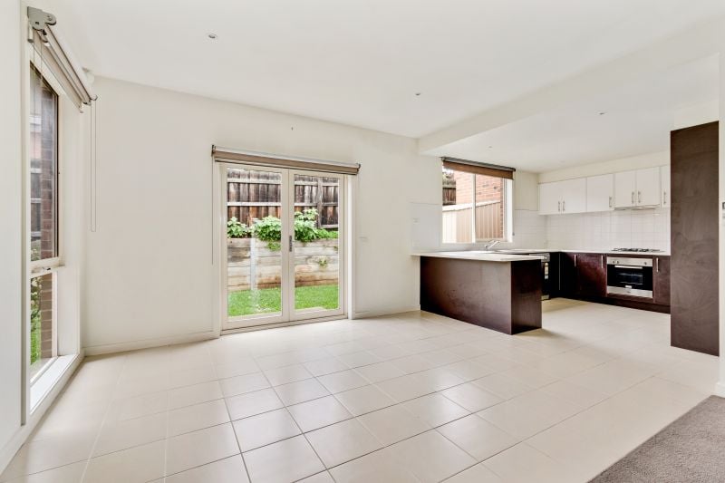 5/5 Box Street, Reservoir