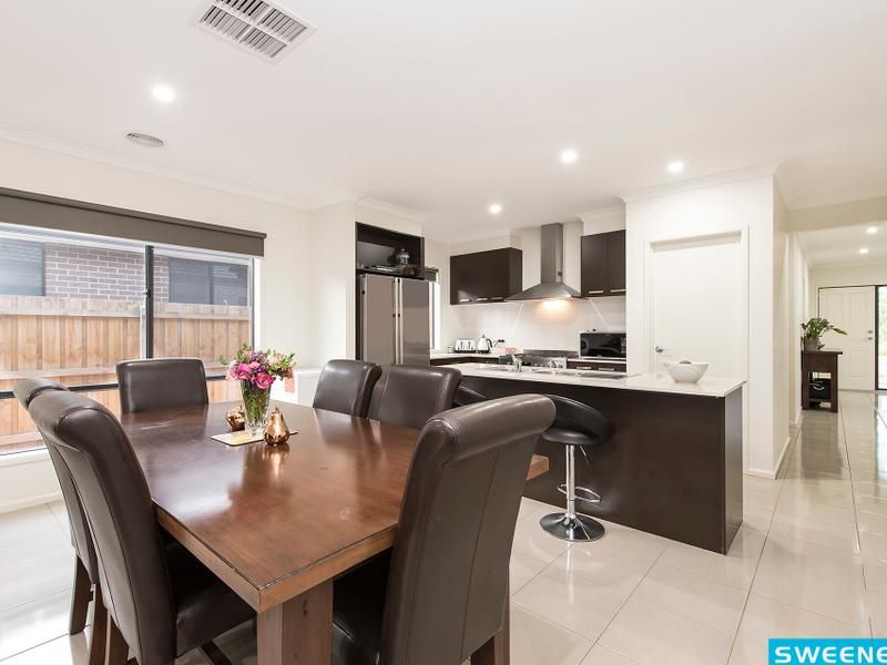 68 Woodlea Boulevard, Rockbank - Thumbnail 7