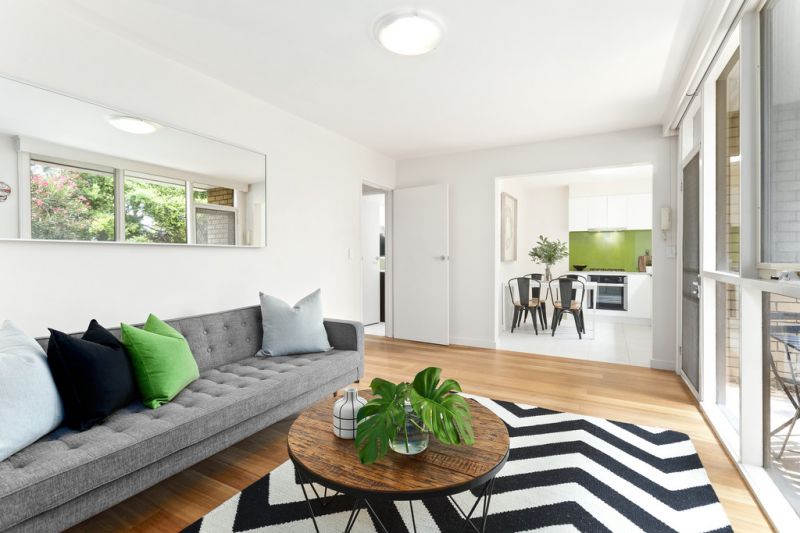 2/109 Spensley Street, Clifton Hill - Thumbnail 2