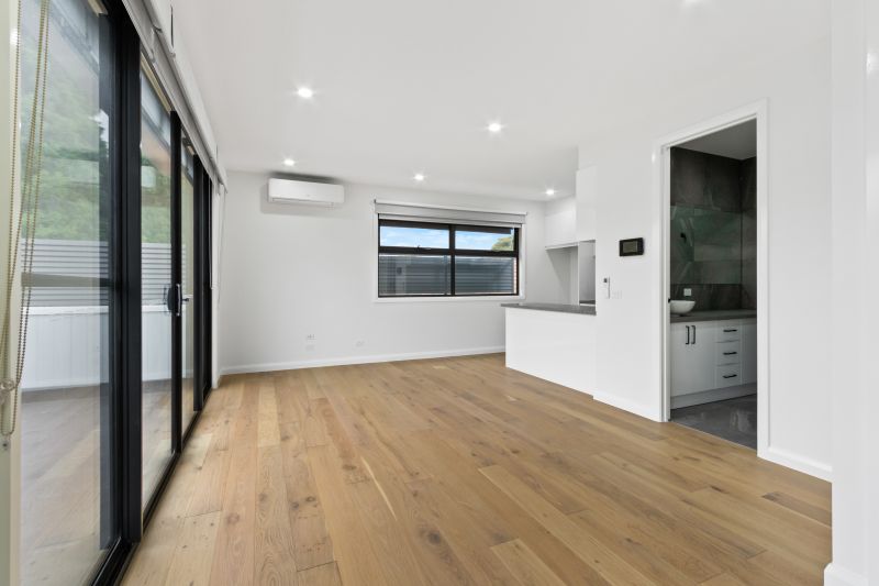 1/140 Dundas Street, Thornbury