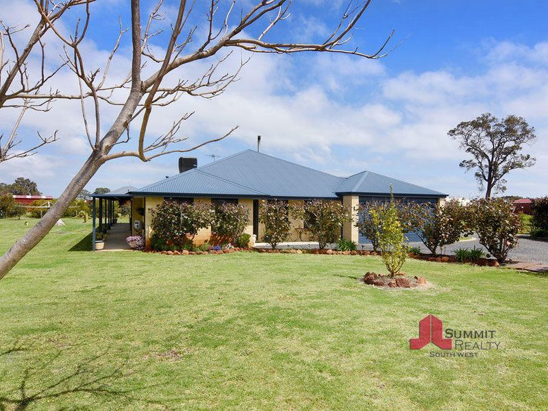 Real Estate For Sale 7 Chidlow Way Roelands , WA