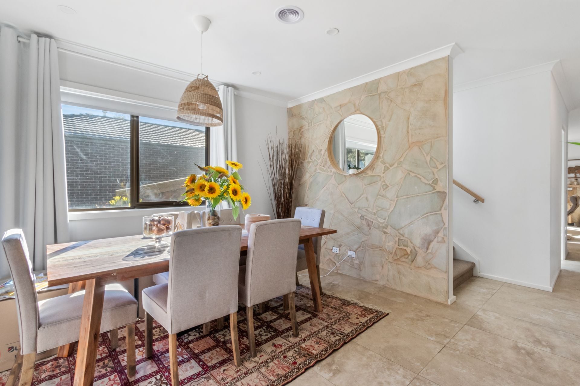 STUNNING FAMILY HOME